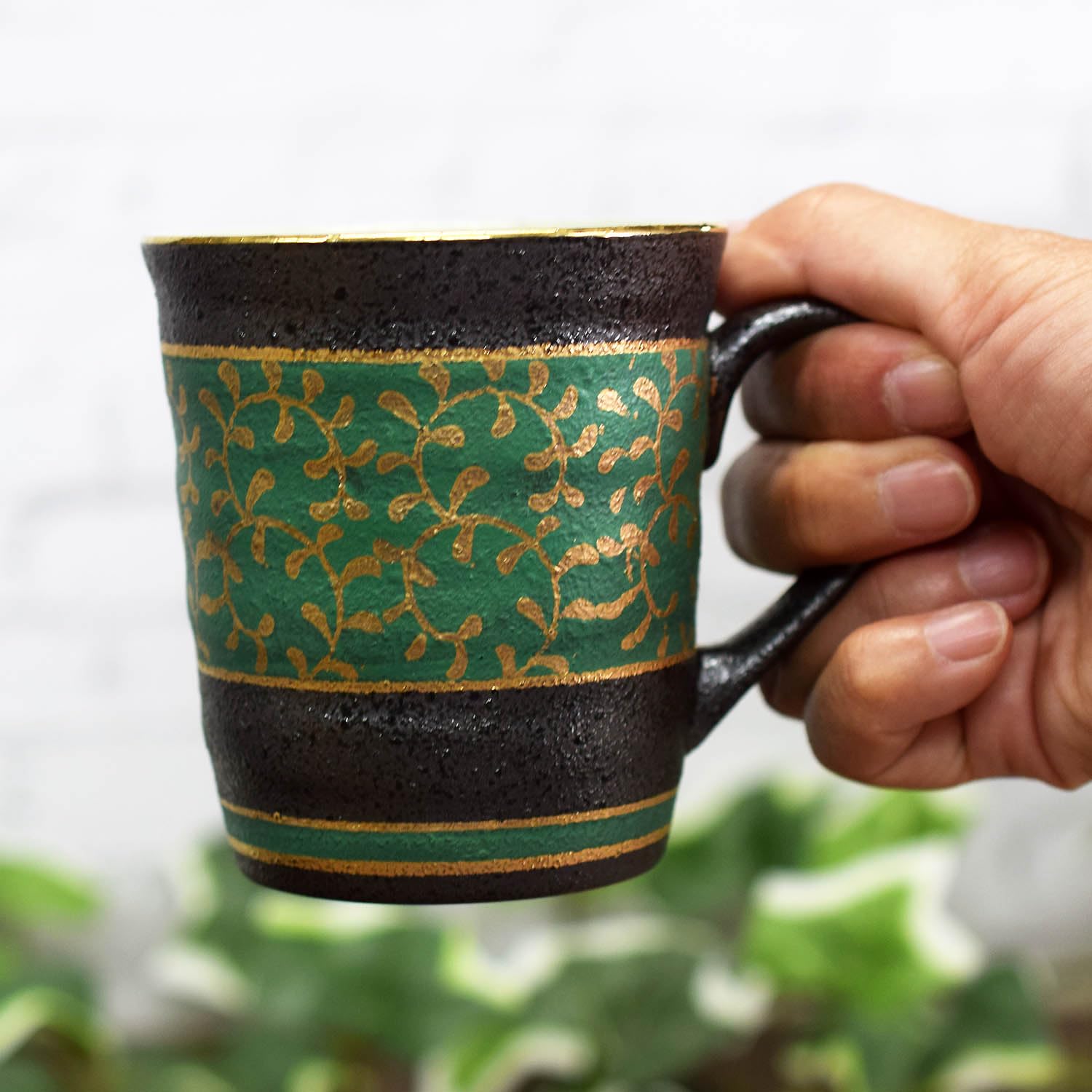 Amazon.co.jp: 九谷焼 陶器 ペア マグカップ 金唐草 AK5-0886 : ホーム